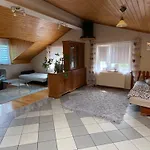 Damentka's Nest * Varšava